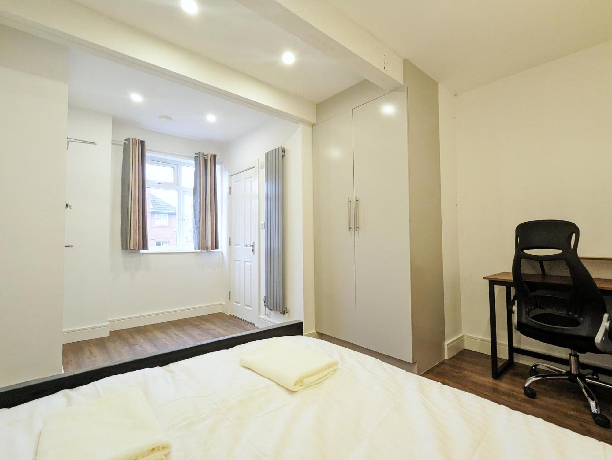 Near City Centre Private Bath Free Parking York