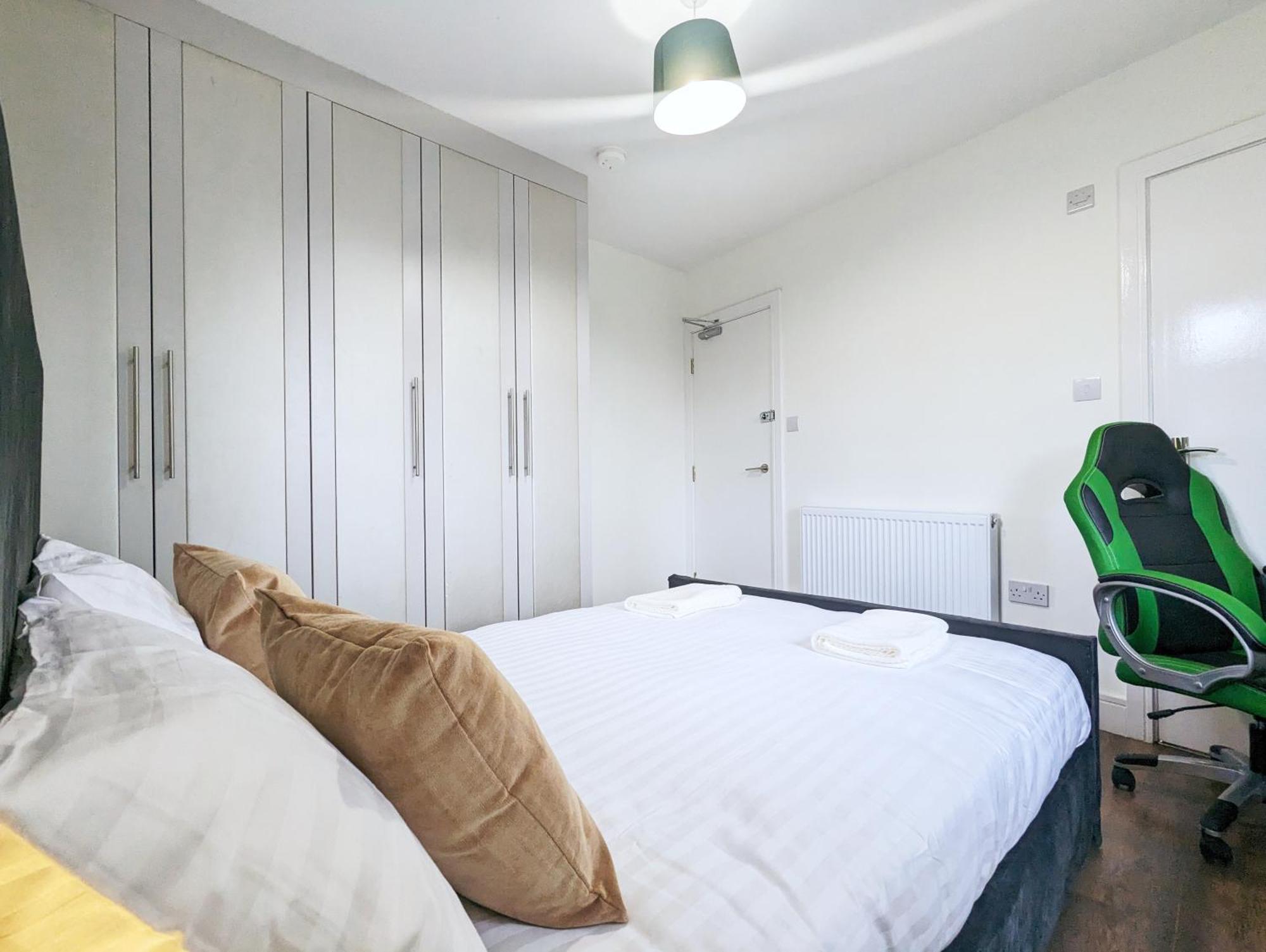 Vakantiehuis Near City Centre Private Bath Free Parking
