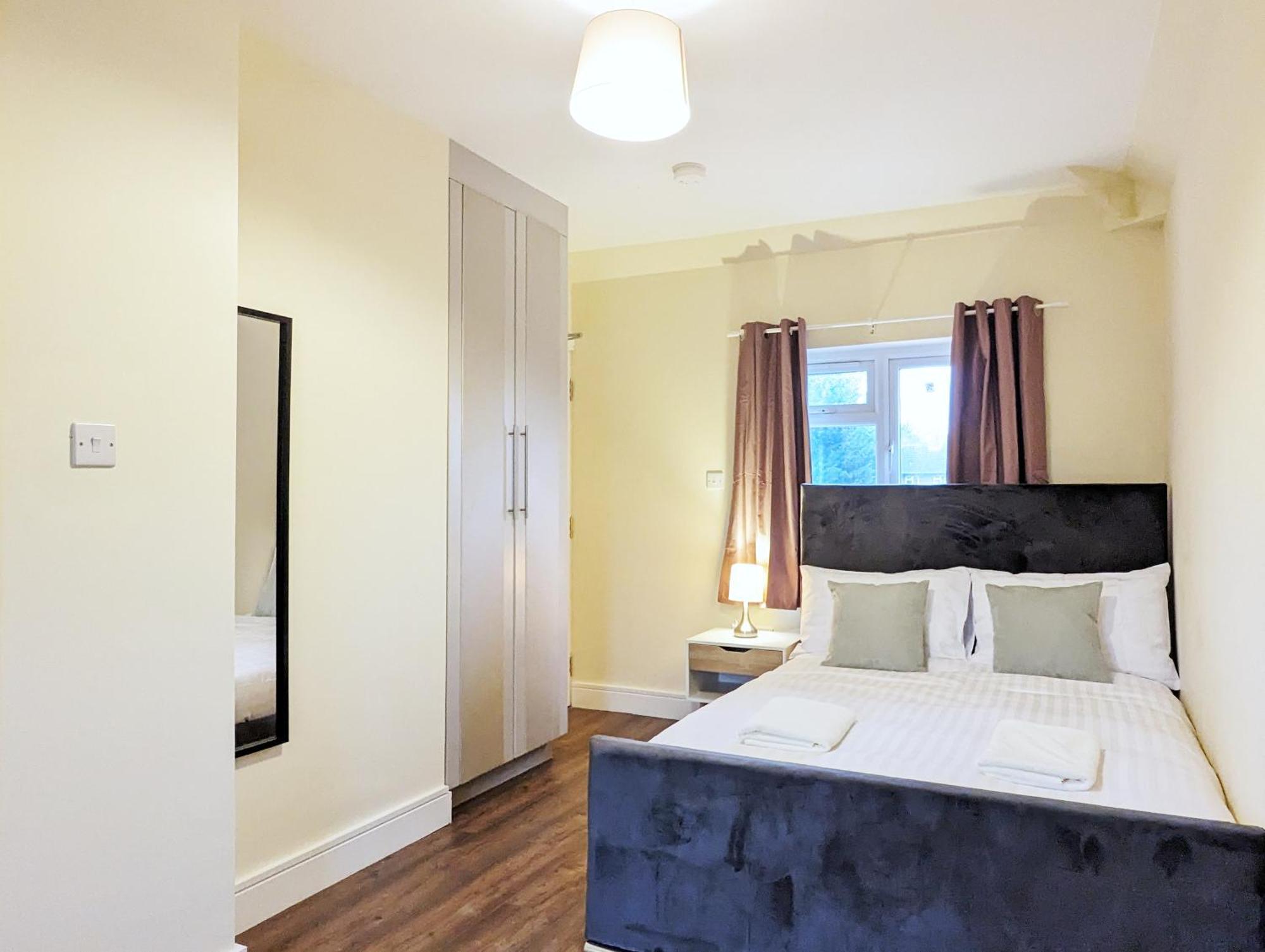 Near City Centre Private Bath Free Parking Vakantiehuis *