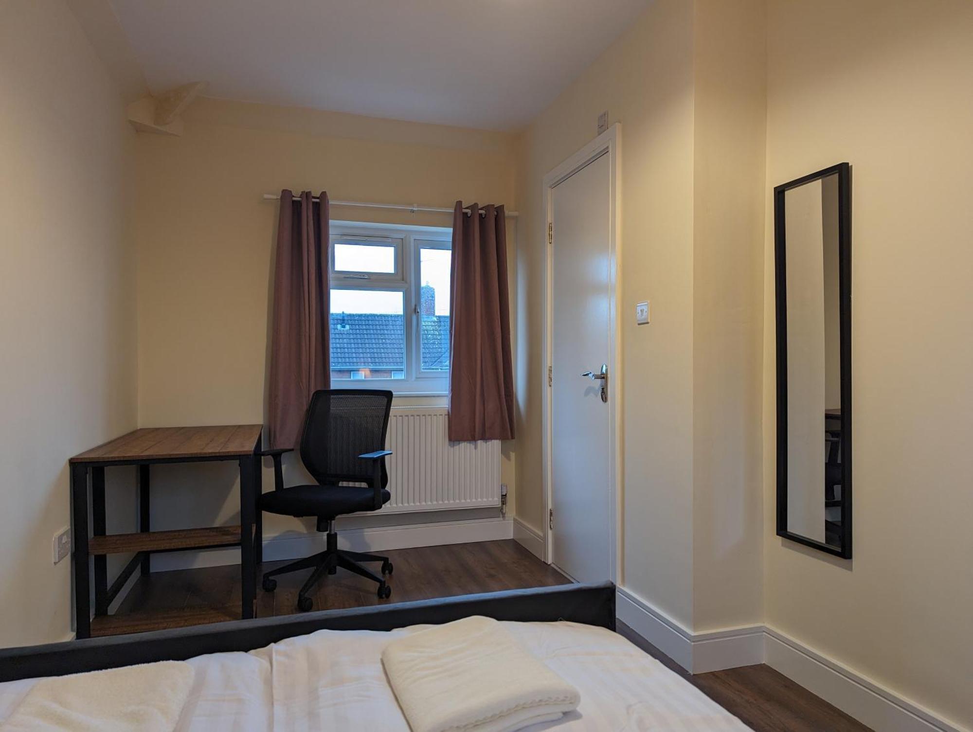 Near City Centre Private Bath Free Parking * York