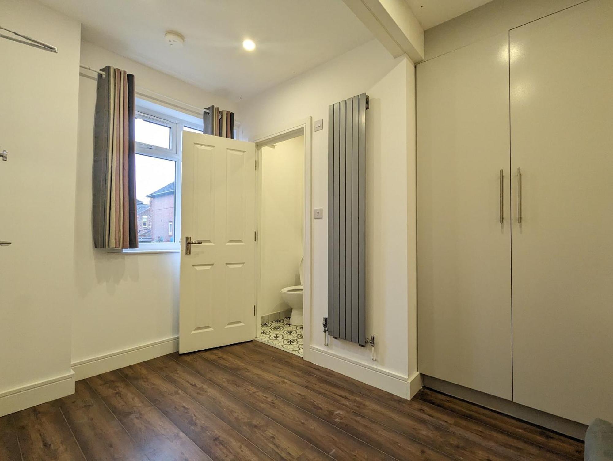 Near City Centre Private Bath Free Parking * York