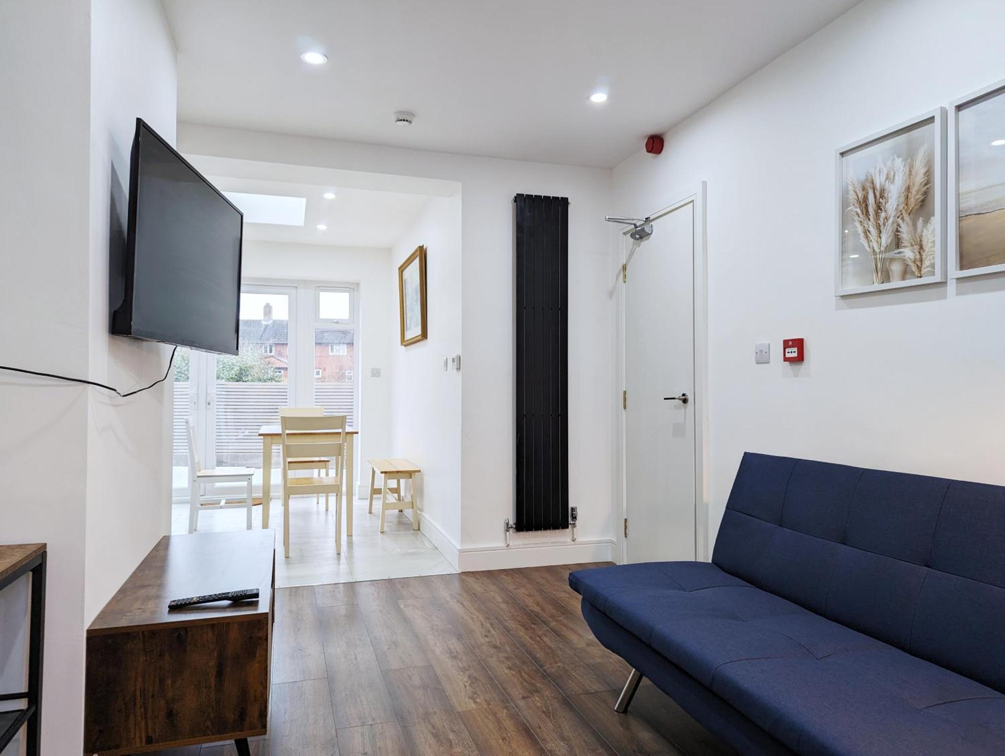 Holiday home Near City Centre Private Bath Free Parking