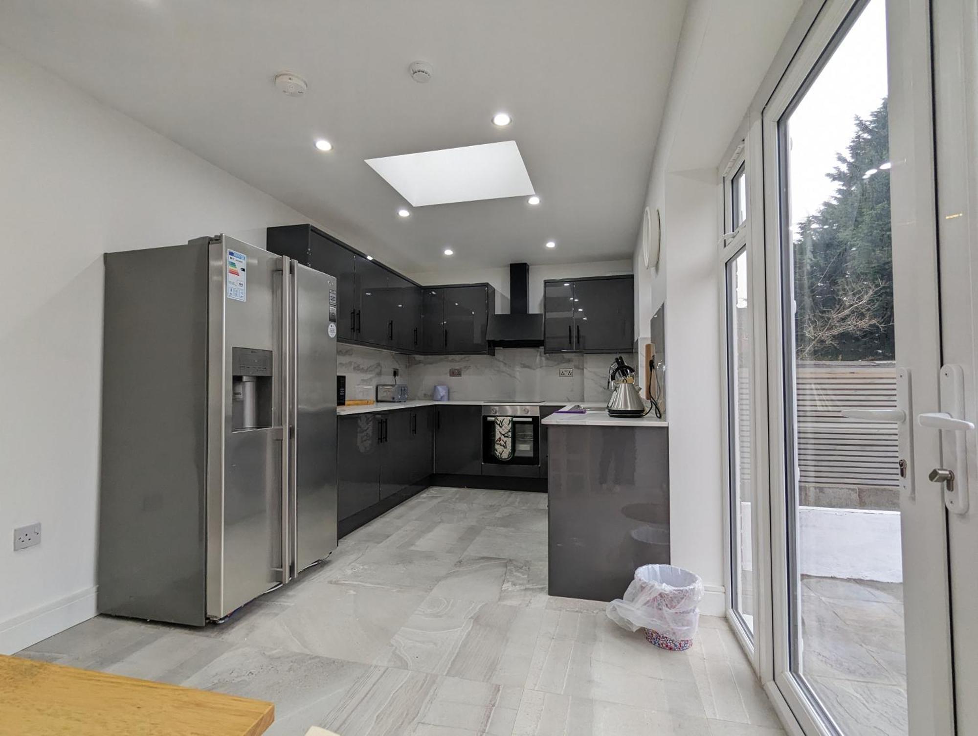 Near City Centre Private Bath Free Parking Holiday home